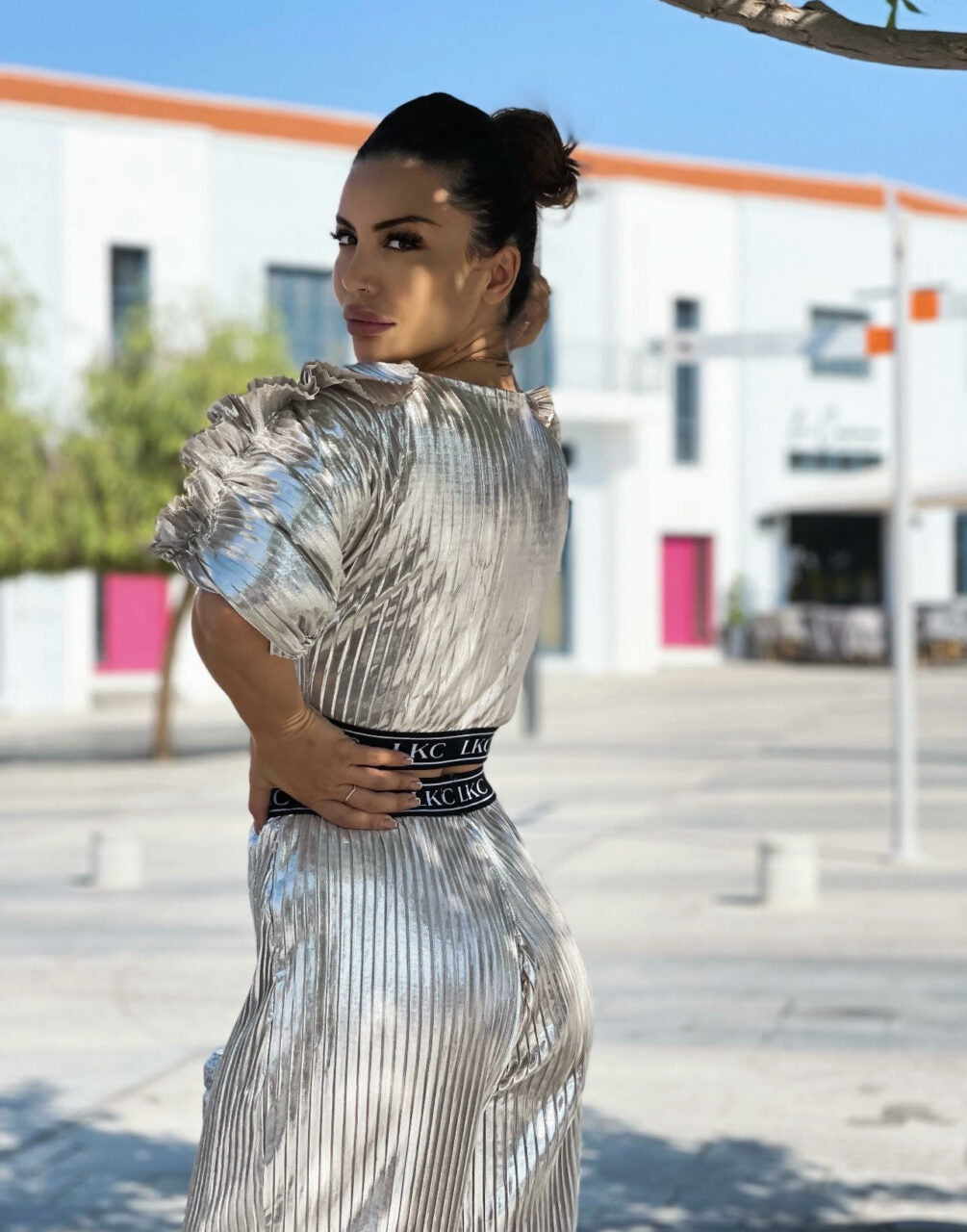SILVER RUFFLED TOP