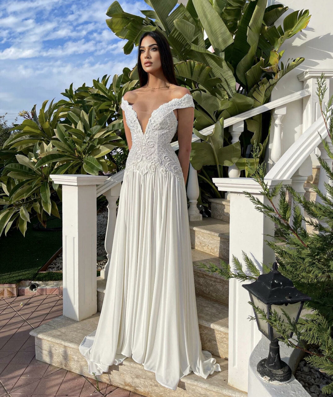 THE RADIA GOWN