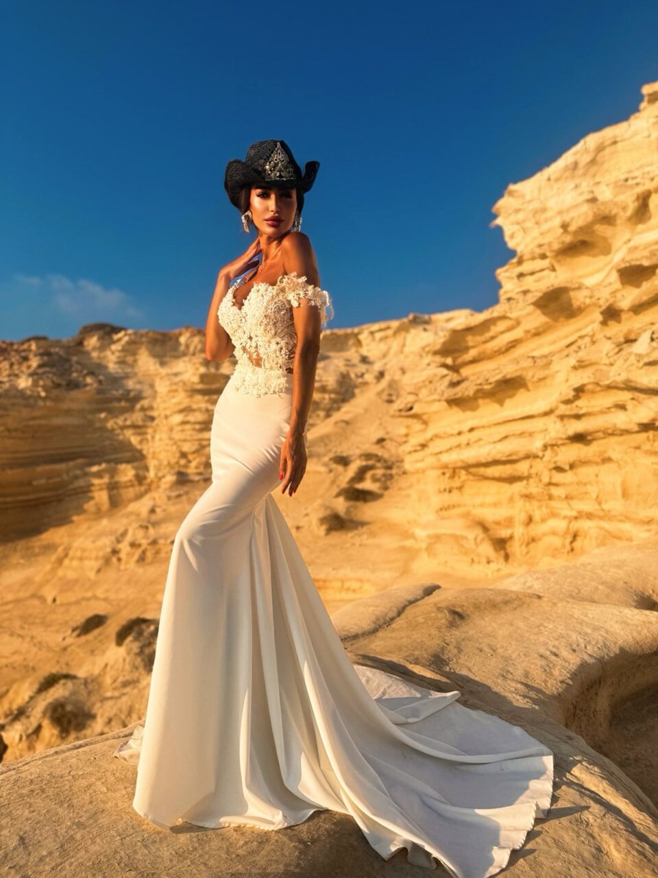 The Santorini pearl corset