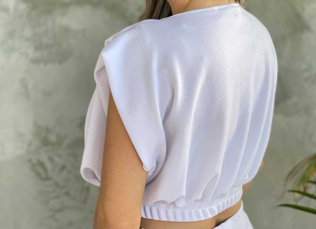 TOP SLEEVELESS LKCSS2111