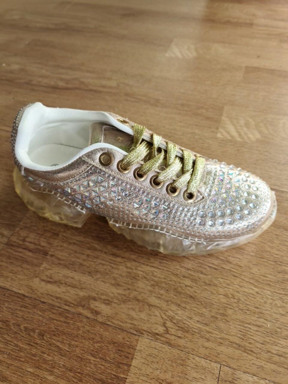 SNEAKERS LKC2104